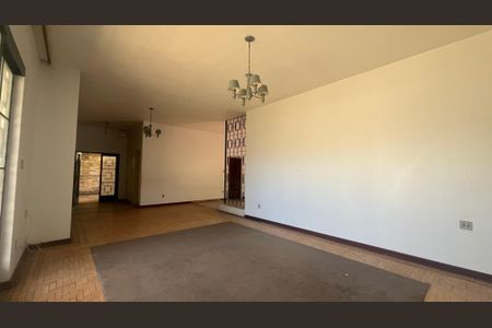 Sala de casa para alugar com 2 quartos, 213m² em Nova Campinas, Campinas