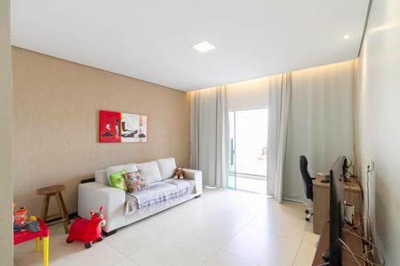 Casa à venda com 220m², 3 quartos e 2 vagasSala