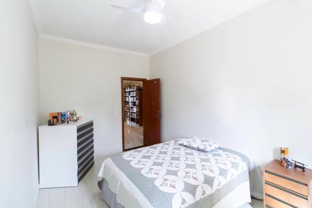 Casa à venda com 220m², 3 quartos e 2 vagasQuarto 1