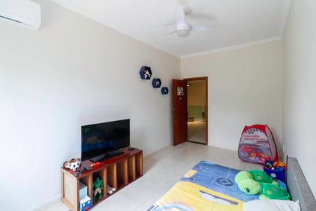 Casa à venda com 220m², 3 quartos e 2 vagasQuarto 2