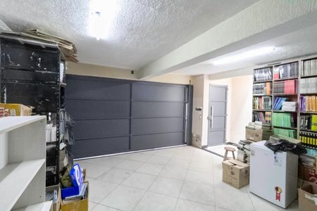 Casa à venda com 220m², 3 quartos e 2 vagasGaragem