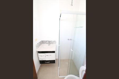 Casa de condomínio para alugar com 84m², 2 quartos e 2 vagasBanheiro da Suíte