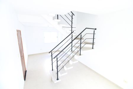 Casa de condomínio para alugar com 84m², 2 quartos e 2 vagasSala 1