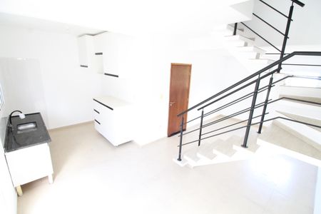 Casa de condomínio para alugar com 84m², 2 quartos e 2 vagasSala 1