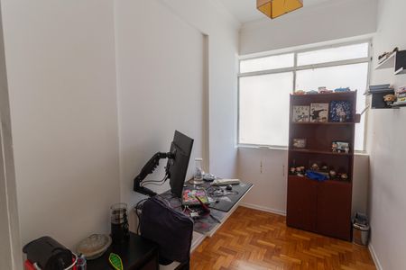 Apartamento à venda com 115m², 4 quartos e sem vaga Apartamento à venda com 115m², 4 quartos e sem vagaQuarto 4/Escritório
