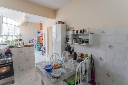 Apartamento à venda com 115m², 4 quartos e sem vaga Apartamento à venda com 115m², 4 quartos e sem vagaCozinha