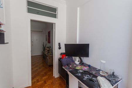 Apartamento à venda com 115m², 4 quartos e sem vaga Apartamento à venda com 115m², 4 quartos e sem vagaQuarto 4/Escritório