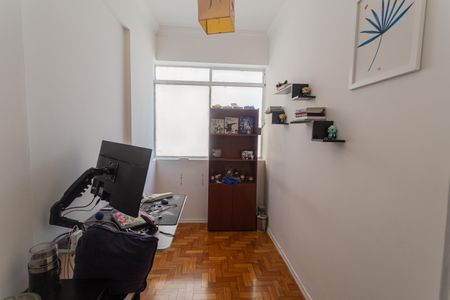 Apartamento à venda com 115m², 4 quartos e sem vaga Apartamento à venda com 115m², 4 quartos e sem vagaQuarto 4/Escritório