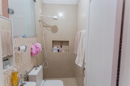 Apartamento à venda com 115m², 4 quartos e sem vaga Apartamento à venda com 115m², 4 quartos e sem vagaBanheiro Social