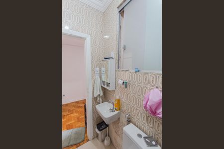 Apartamento à venda com 115m², 4 quartos e sem vaga Apartamento à venda com 115m², 4 quartos e sem vagaBanheiro Social