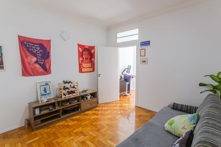 Apartamento à venda com 115m², 4 quartos e sem vaga Apartamento à venda com 115m², 4 quartos e sem vagaSala