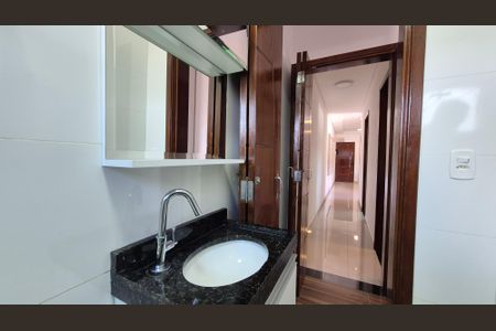 Apartamento à venda com 108m², 2 quartos e 1 vagaBanheiro da Suíte