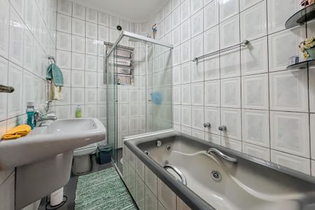 Apartamento para alugar com 82m², 2 quartos e sem vagaBanheiro