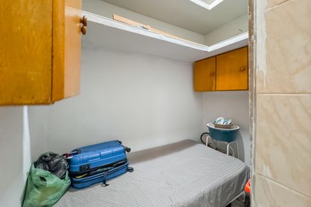 Apartamento para alugar com 82m², 2 quartos e sem vagaQuarto de Serviço