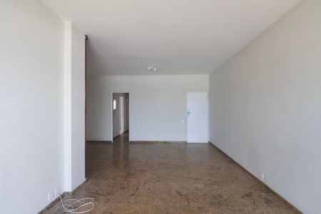 Apartamento para alugar com 160m², 5 quartos e 2 vagasSala