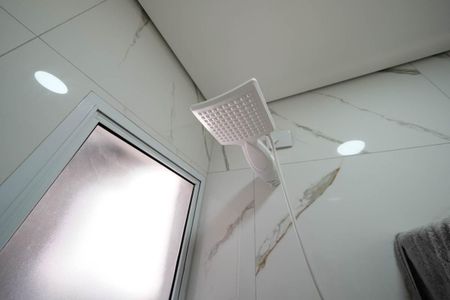 Casa de condomínio à venda com 91m², 2 quartos e 1 vagaBanheiro da Suíte 2