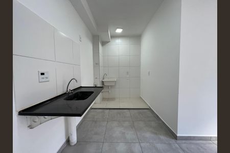 Apartamento para alugar com 38m², 2 quartos e sem vaga Apartamento para alugar com 38m², 2 quartos e sem vagaCozinha e Área de Serviço