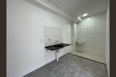 Apartamento para alugar com 38m², 2 quartos e sem vaga Apartamento para alugar com 38m², 2 quartos e sem vagaCozinha e Área de Serviço