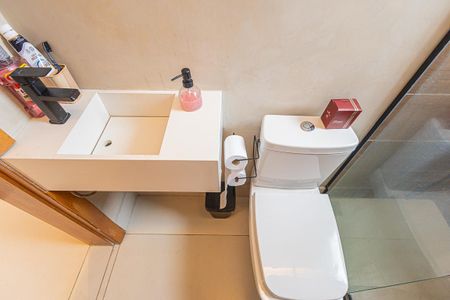 Apartamento à venda com 57m², 2 quartos e 2 vagas Apartamento à venda com 57m², 2 quartos e 2 vagasBanheiro da Suíte