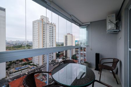 Apartamento à venda com 118m², 3 quartos e 2 vagasVaranda