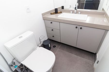 Studio para alugar com 25m², 1 quarto e sem vaga Studio para alugar com 25m², 1 quarto e sem vagaBanheiro Social