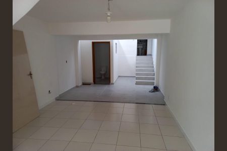 Casa à venda com 118m², 2 quartos e 1 vaga Casa à venda com 118m², 2 quartos e 1 vagaÁrea Externa