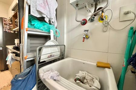 Apartamento à venda com 95m², 2 quartos e 2 vagasÁrea de Serviço