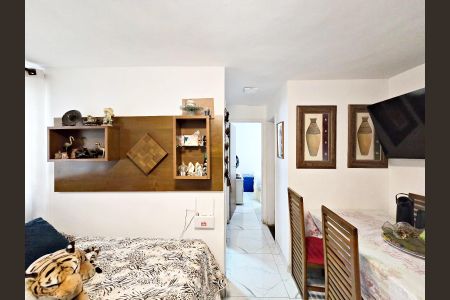 Apartamento à venda com 44m², 2 quartos e sem vaga Apartamento à venda com 44m², 2 quartos e sem vagaSala