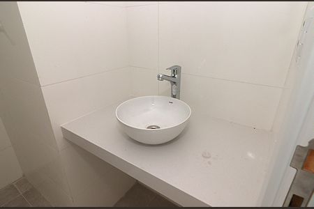 Apartamento à venda com 82m², 2 quartos e 1 vagaBanheiro da Suíte 2