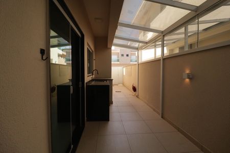 Casa de condomínio à venda com 157m², 3 quartos e 2 vagas Casa de condomínio à venda com 157m², 3 quartos e 2 vagasÁrea comum