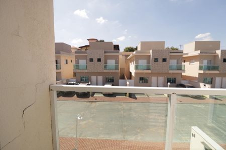 Casa de condomínio à venda com 157m², 3 quartos e 2 vagas Casa de condomínio à venda com 157m², 3 quartos e 2 vagasSacada Suíte