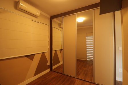 Casa de condomínio à venda com 157m², 3 quartos e 2 vagas Casa de condomínio à venda com 157m², 3 quartos e 2 vagasSuíte