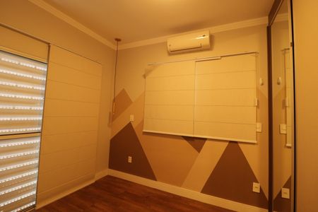 Casa de condomínio à venda com 157m², 3 quartos e 2 vagas Casa de condomínio à venda com 157m², 3 quartos e 2 vagasSuíte