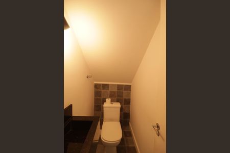 Casa de condomínio à venda com 157m², 3 quartos e 2 vagas Casa de condomínio à venda com 157m², 3 quartos e 2 vagasLavabo