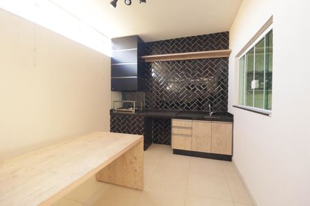 Casa de condomínio à venda com 157m², 3 quartos e 2 vagas Casa de condomínio à venda com 157m², 3 quartos e 2 vagasÁrea comum