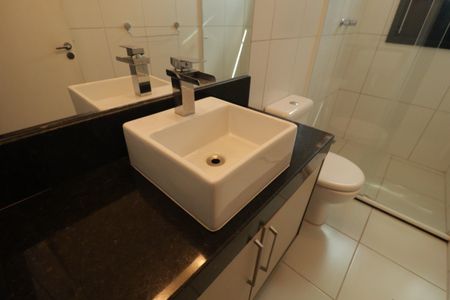 Casa de condomínio à venda com 157m², 3 quartos e 2 vagas Casa de condomínio à venda com 157m², 3 quartos e 2 vagasBanheiro Suíte