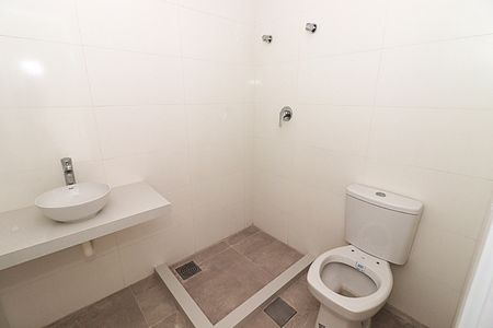 Apartamento à venda com 82m², 2 quartos e 1 vagaBanheiro da Suíte 2