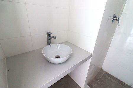 Apartamento à venda com 82m², 2 quartos e 1 vagaBanheiro Suíte 1