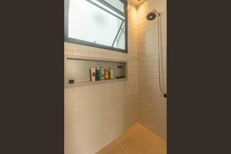 Apartamento à venda com 77m², 2 quartos e sem vagaBanheiro da Suíte 1