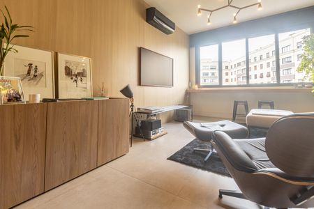 Apartamento à venda com 77m², 2 quartos e sem vagaSala