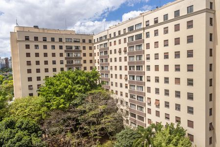 Apartamento à venda com 77m², 2 quartos e sem vagaSala
