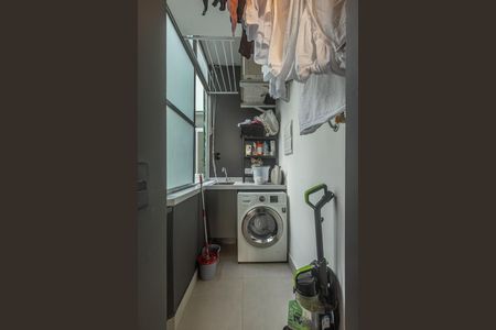 Apartamento à venda com 77m², 2 quartos e sem vagaÁrea de Serviço