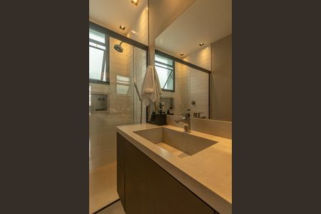 Apartamento à venda com 77m², 2 quartos e sem vagaBanheiro da Suíte 1