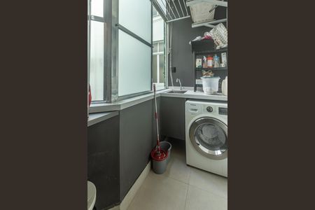 Apartamento à venda com 77m², 2 quartos e sem vagaÁrea de Serviço