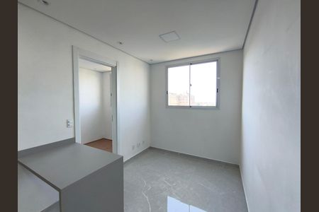 Apartamento para alugar com 34m², 2 quartos e sem vaga Apartamento para alugar com 34m², 2 quartos e sem vagaSala