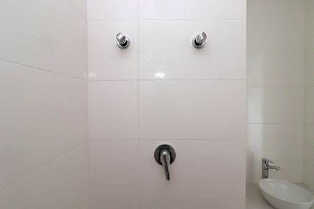 Apartamento à venda com 82m², 2 quartos e 2 vagasBanheiro da Suíte 2