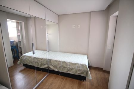 Apartamento à venda com 170m², 3 quartos e 2 vagasQuarto 2