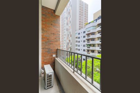 Studio à venda com 35m², 1 quarto e sem vaga Studio à venda com 35m², 1 quarto e sem vagaVaranda