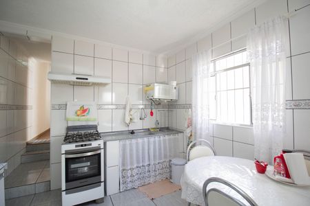 Casa à venda com 240m², 5 quartos e 2 vagas Casa à venda com 240m², 5 quartos e 2 vagasCozinha