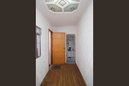 Casa à venda com 240m², 5 quartos e 2 vagas Casa à venda com 240m², 5 quartos e 2 vagasCorredor